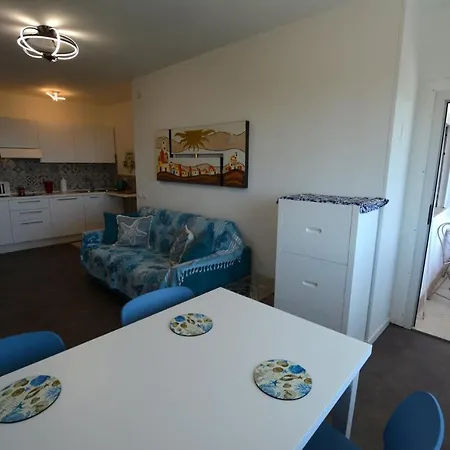 Appartamento With Marvellous Sea View