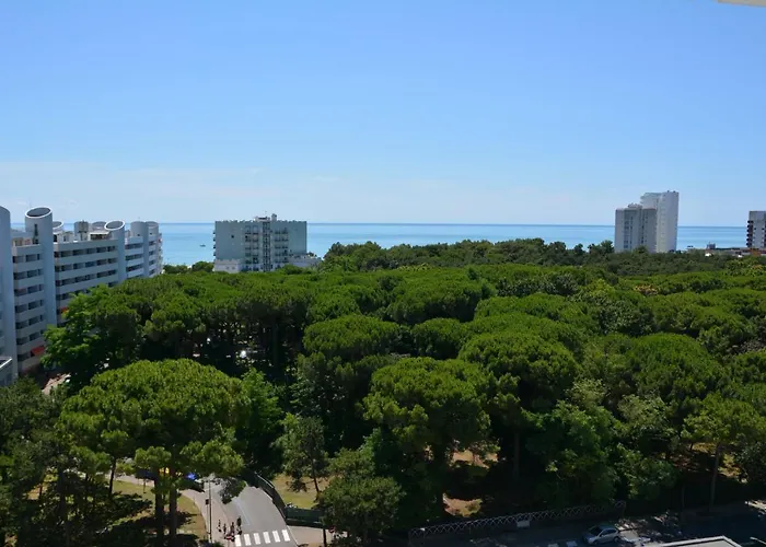 With Marvellous Sea View Апартаменты *