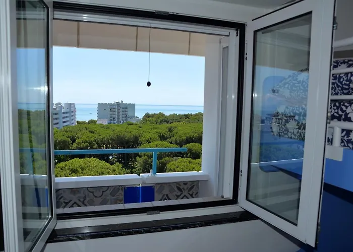 With Marvellous Sea View Апартаменты